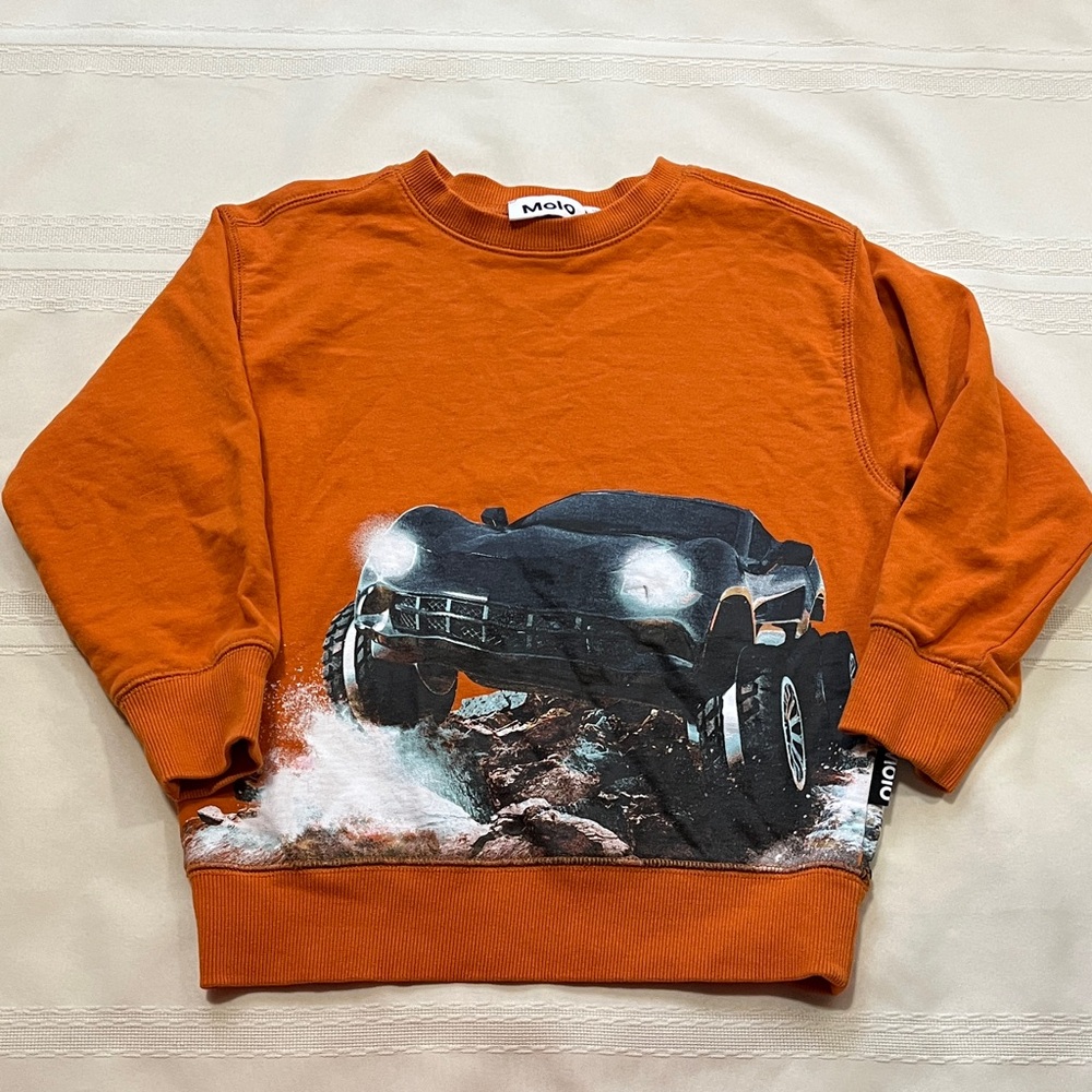 Molo race car crew Sz 116 fits 5/6 organic cotton